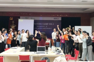 VNU-VSL Writing Camp – Connect to develop